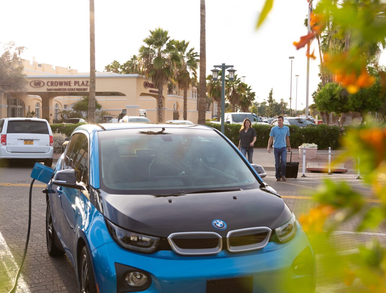 EV Charging Infrastructure Accelerates: America Achieves Record 20% Growth, NACS Universal Adoption, Maryland $5 Million Funding, 270kW Wireless Breakthrough, and California Incentive Evolution